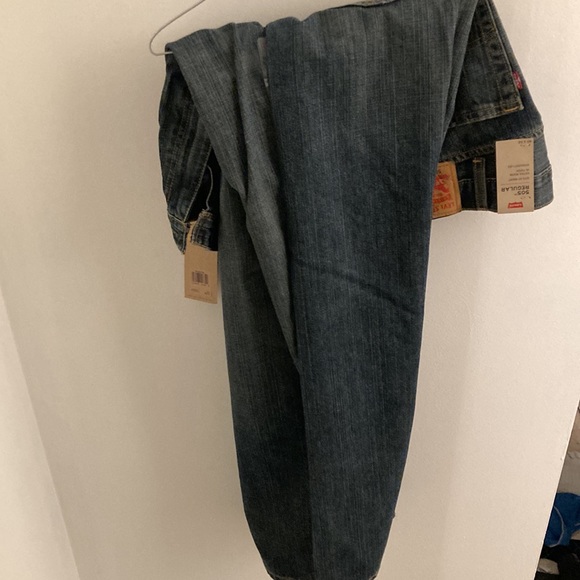 Levi jeans new with tags - Picture 6 of 7